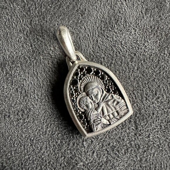 David Yurman St. Anthony Pendant in Sterling Silver & Black Diamonds - Picture 6 of 13